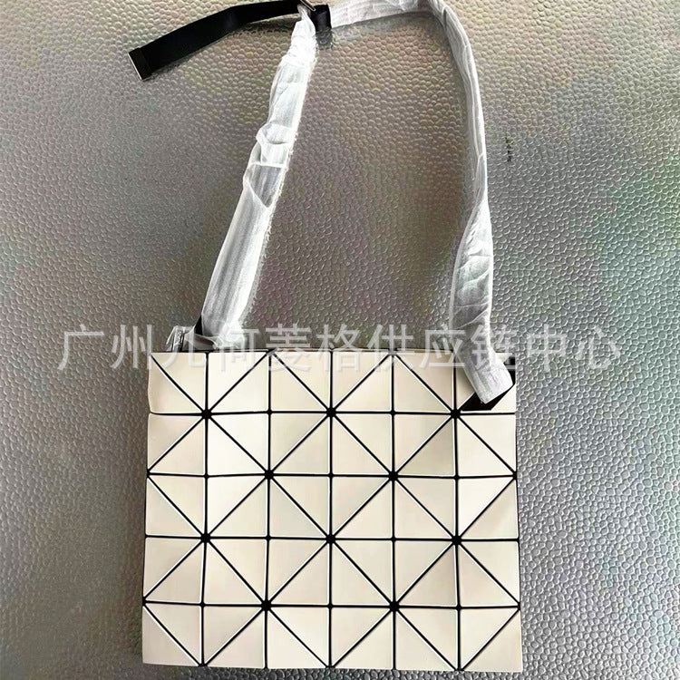 Women's Style Large Plaid Geometric Diamond Check Shoulder Bags