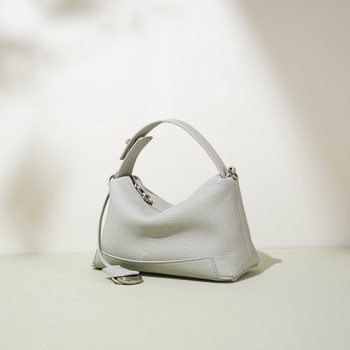 Women's Korean Style Versatile High-grade Simple Pillow Crossbody Bags