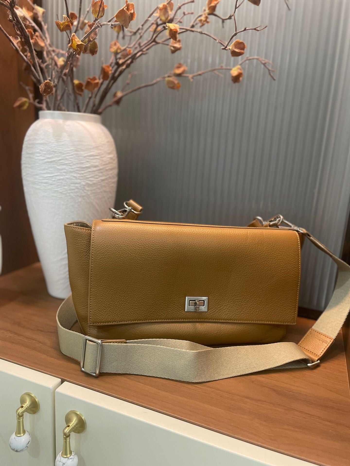 Niche Soo Lin Cowhide Flap Large Crossbody Bags