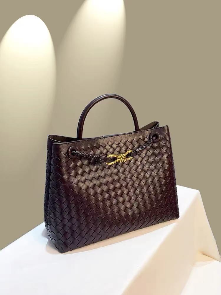 Attractive Women's Fashion Woven Spring Texture Handbags