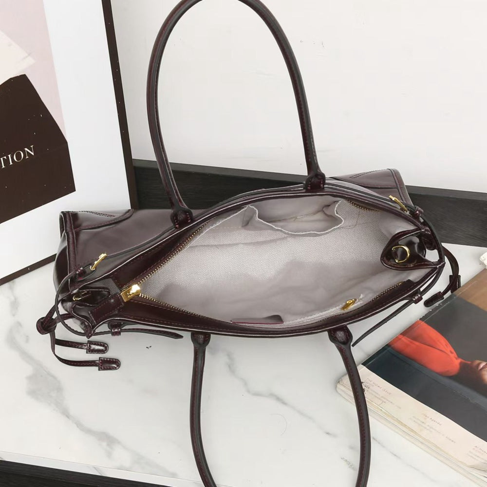 P's Portable Oil Wax Underarm Retro Handbags