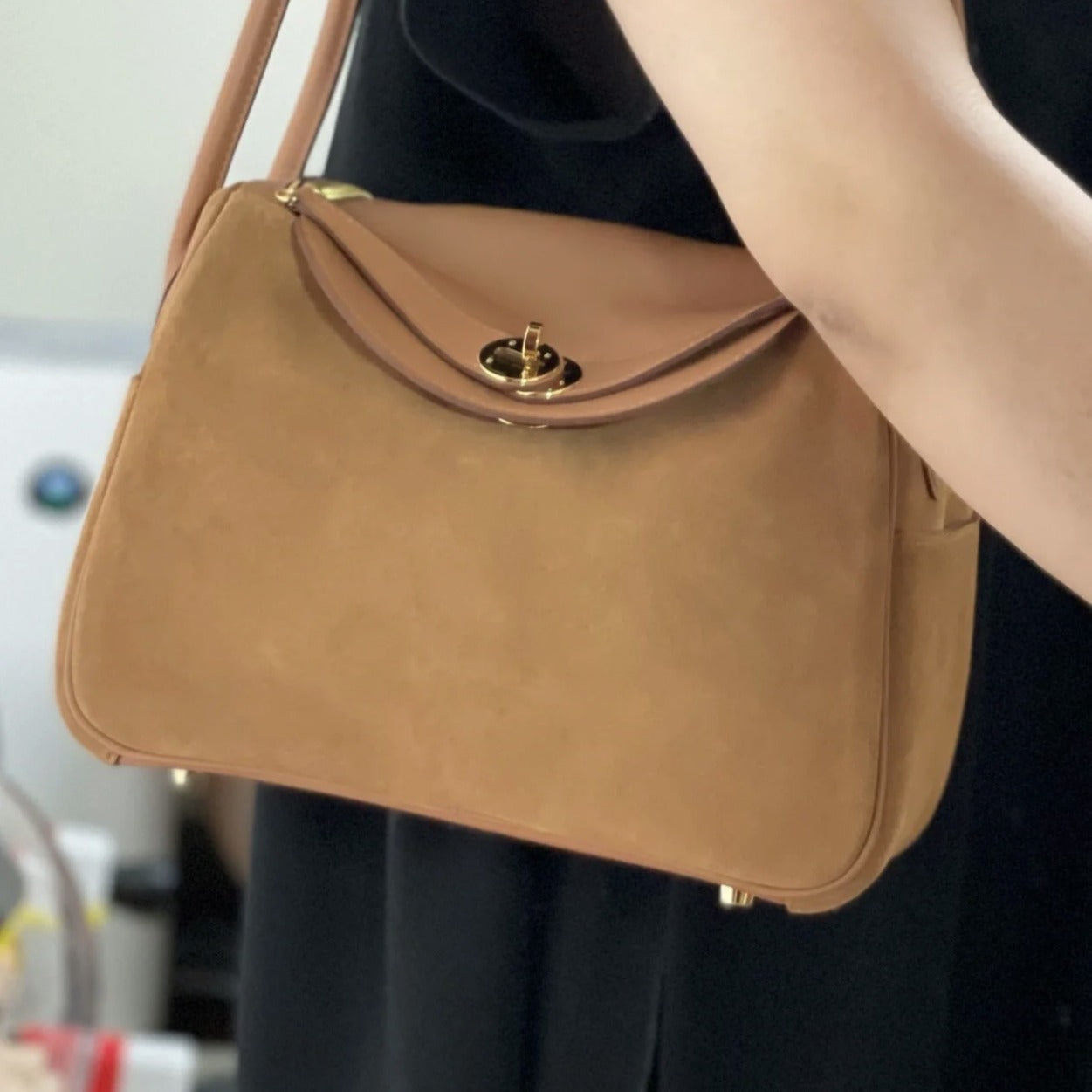 Women's Lindy Doctor Suede Fashionable Hand Holding Shoulder Bags