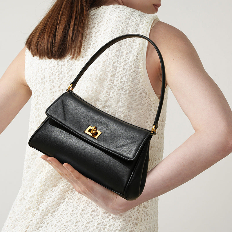 Women's Chain Design Sense Cowhide Family Niche Handbags