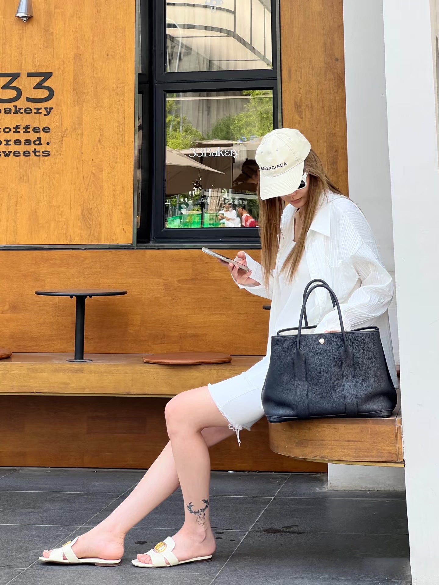 Women's Handmade Wax Line Cowhide Large Capacity Handbags