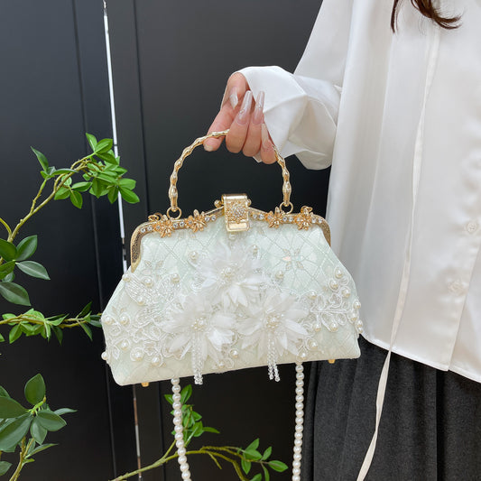 Pretty Embroidered Cheongsam Banquet Clutch Chain Shoulder Bags