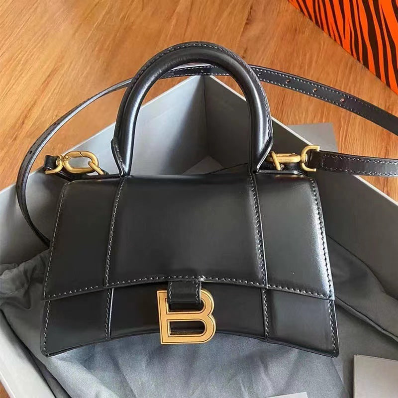 Women's Popular High-grade French Minority Hourglass Portable Crossbody Bags