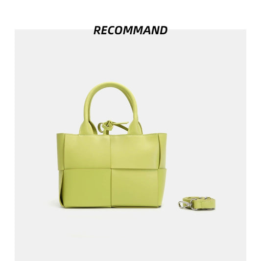 Women's Leather Hand-woven Simple Large Capacity Light Handbags