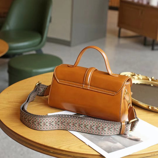Women's Retro Pillow First Layer Cowhide Design Shoulder Bags