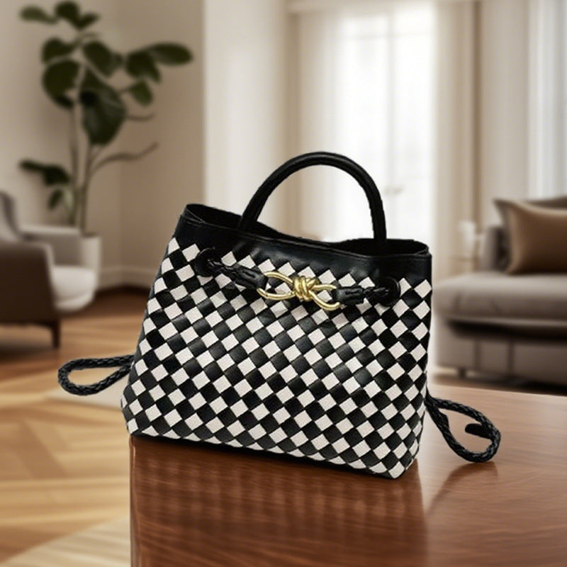 Stylish Glamorous Fashion Handmade Woven Commuting Handbags
