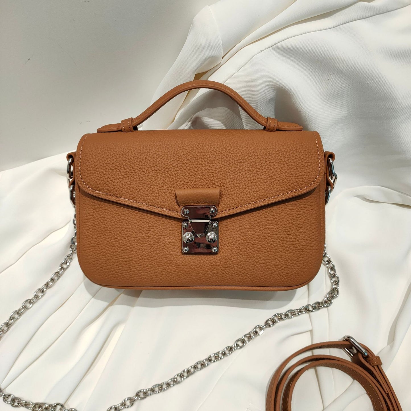 Chain Fashion Commuter High-grade First Layer Handbags