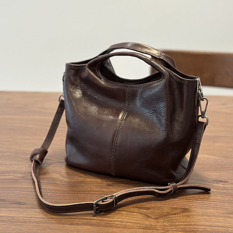 Women's Autumn Genuine Leather Light Retro Vegetable Tanning Handbags