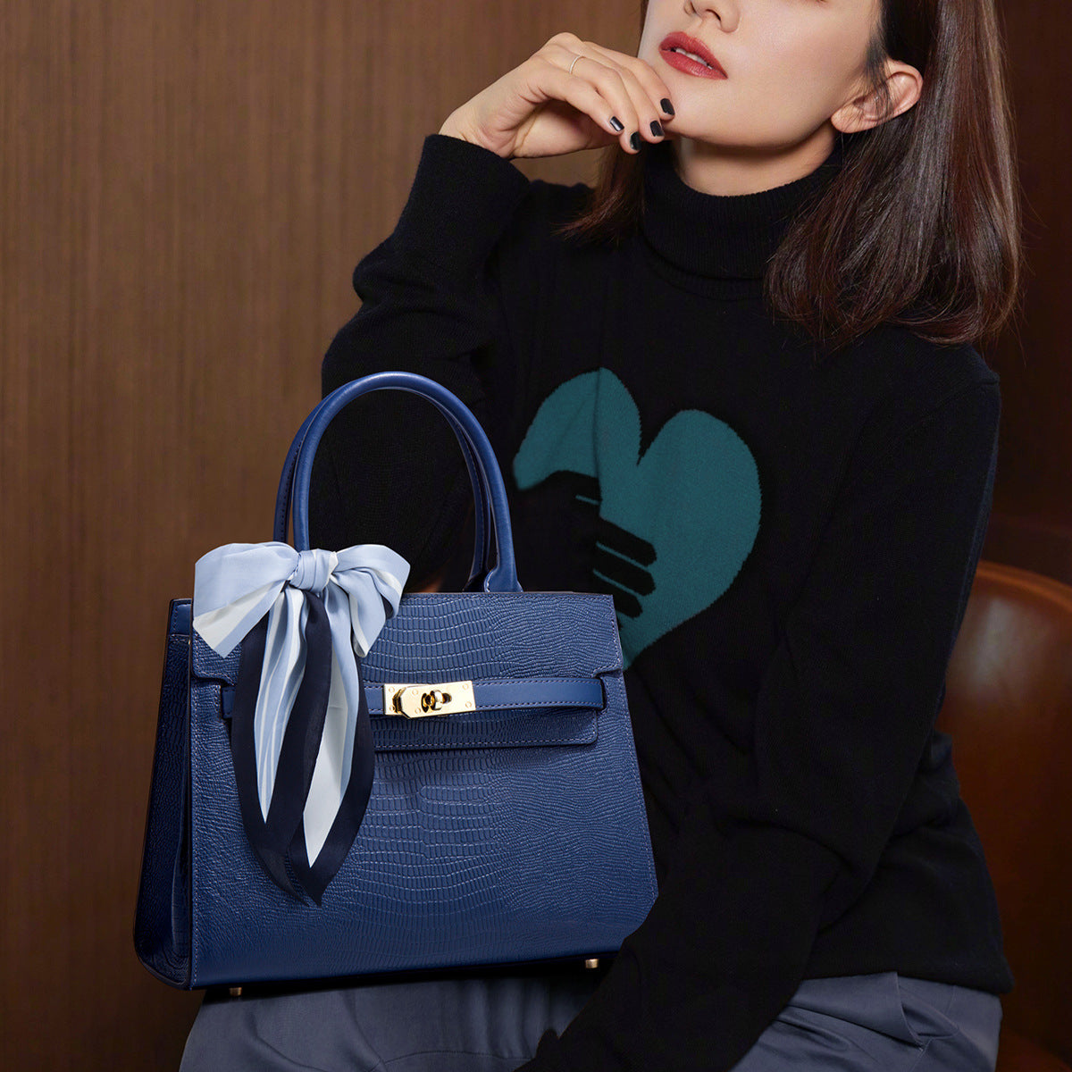 Women's High-grade Large Capacity Send Mother Storage Handbags