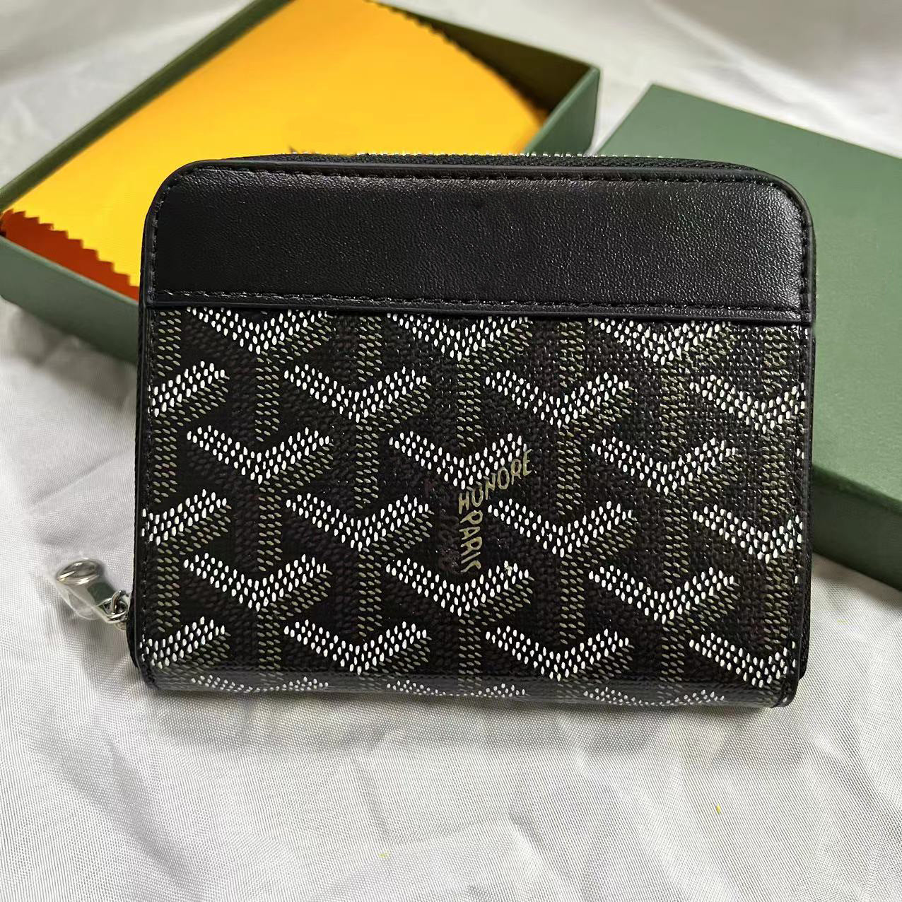 Women's Dog Teeth Short Zipper Storage Purses