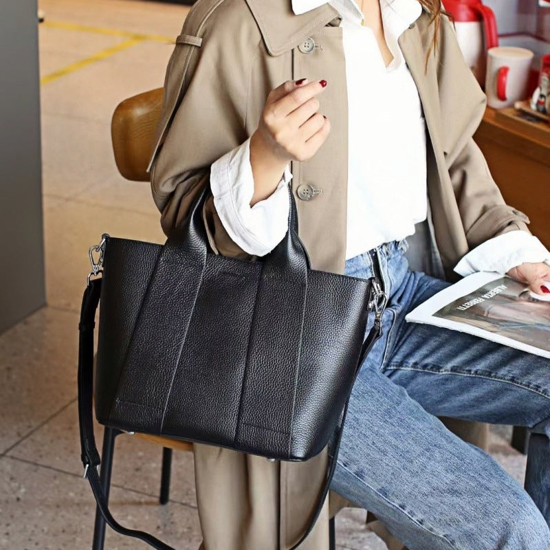 Women's High-grade Cowhide Commuter Fashion Large Capacity Bags