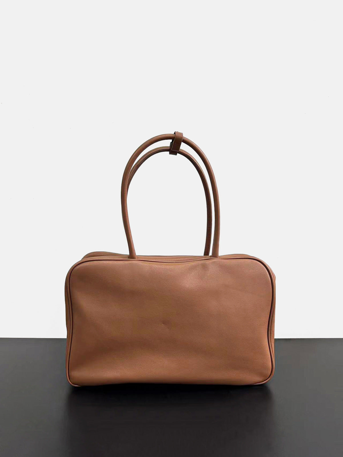 Unique Design Large Capacity Retro Elegant Bags