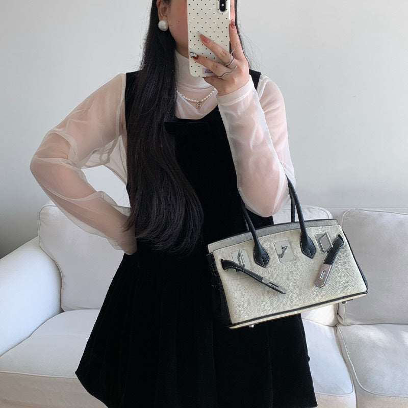 Women's Version French Underarm Large Capacity Fashion Twist Crossbody Bags