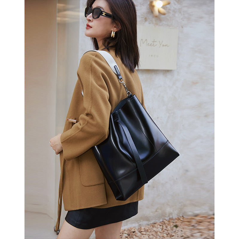 Women's Genuine Leather High-grade Commute Large Capacity Shoulder Bags
