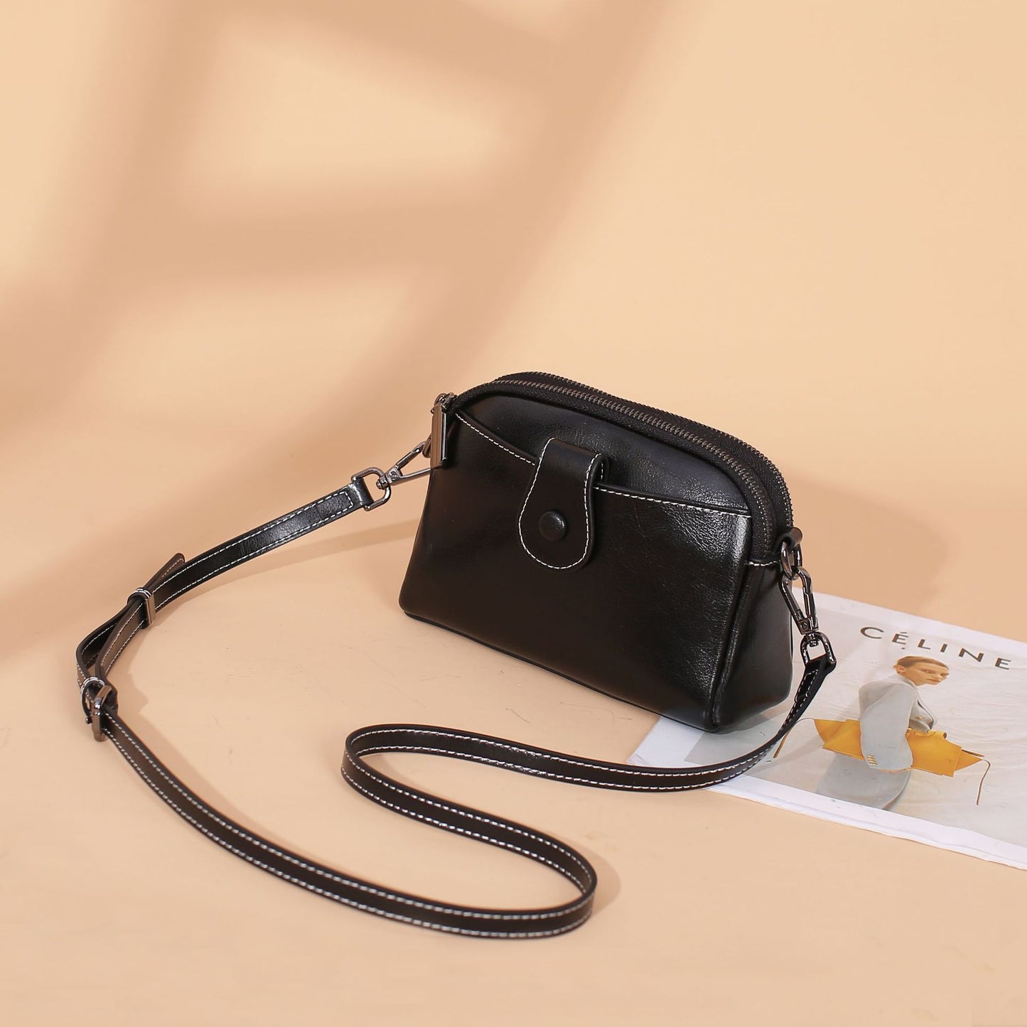 Women's Oil Wax Cowhide Single Lady's Practical Shoulder Bags