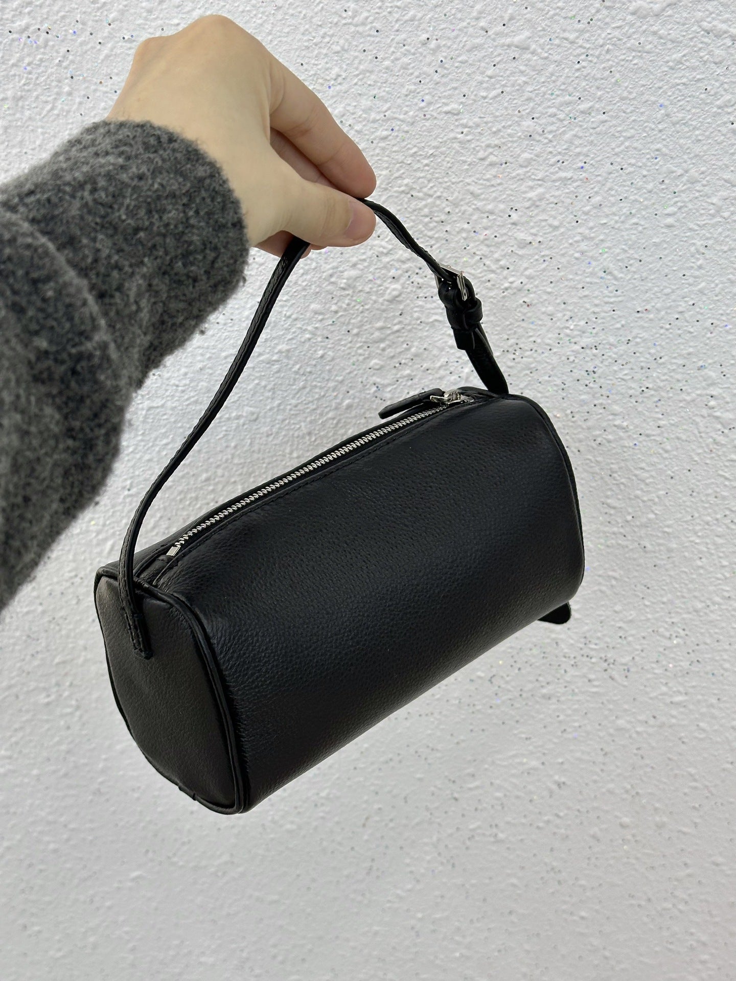 Versatile Retro Simple High Sense Hand Handbags