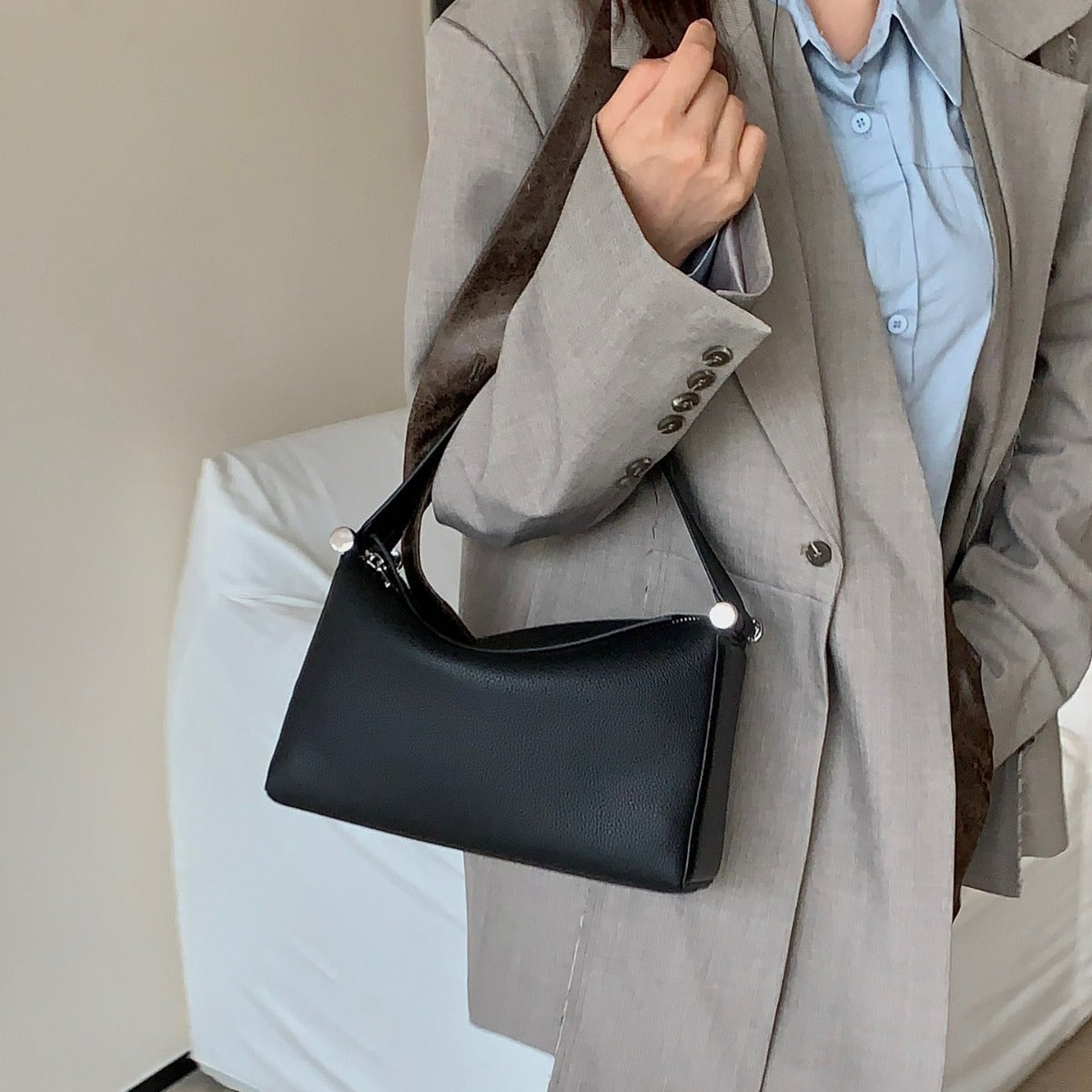 Women's Cowhide Design Boston Pillow Large Capacity Handbags