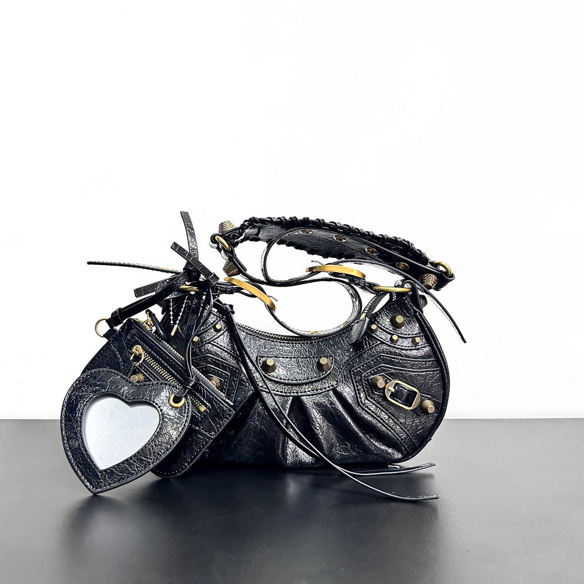 Women's Light Luxury Selenodont French Style Underarm Sweet Cool Hot Shoulder Bags