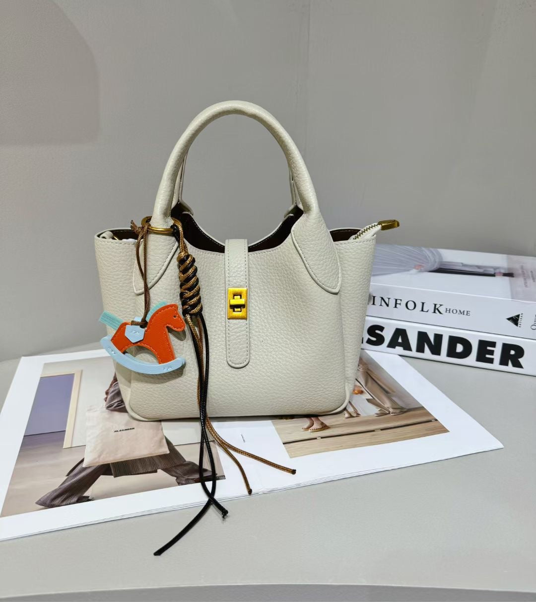 Women's With Pendant Vegetable Basket Hand Holding Crossbody Bags