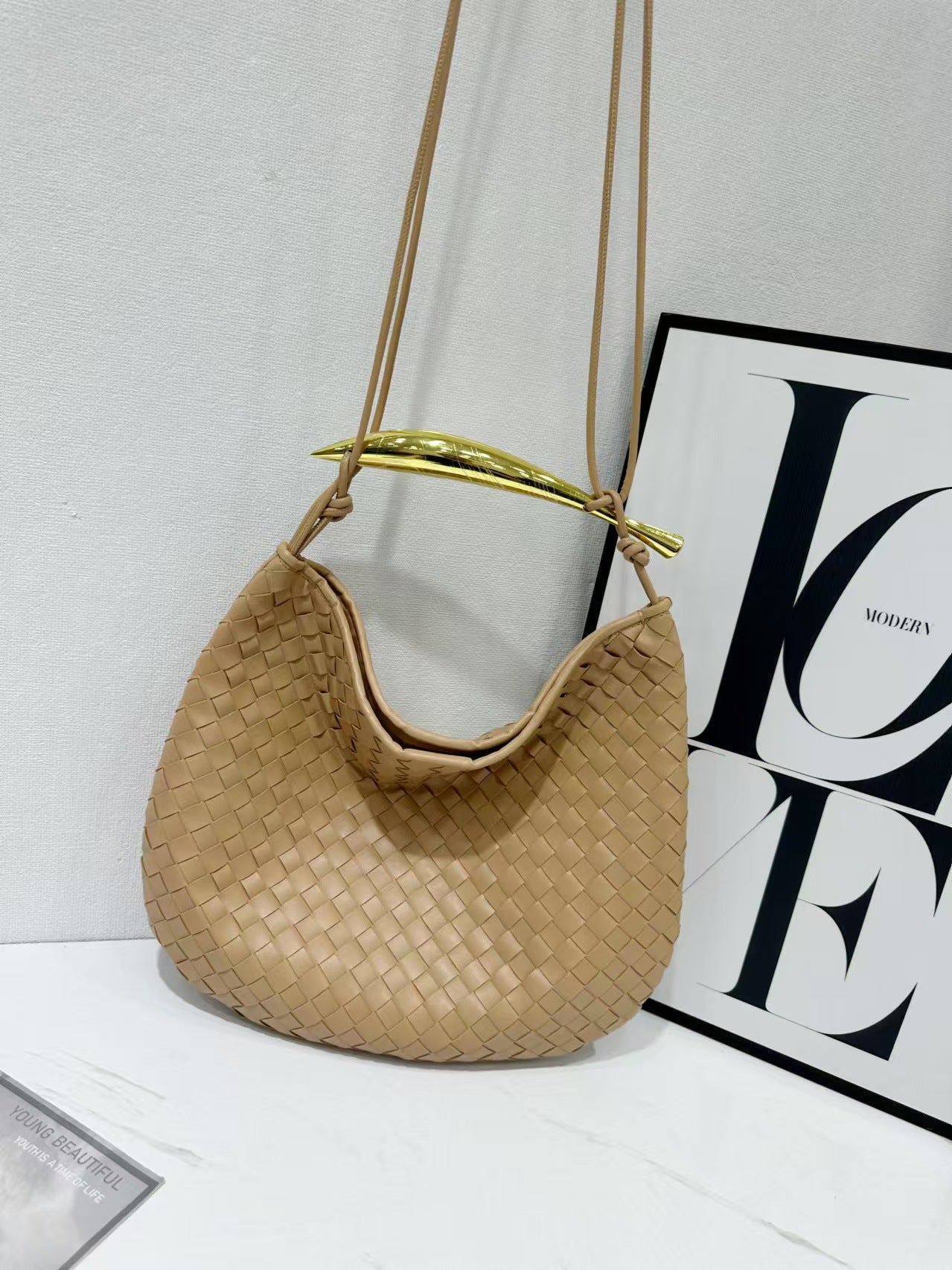 Slouchy Stylish Woven Vintage Metal Elegant Handbags