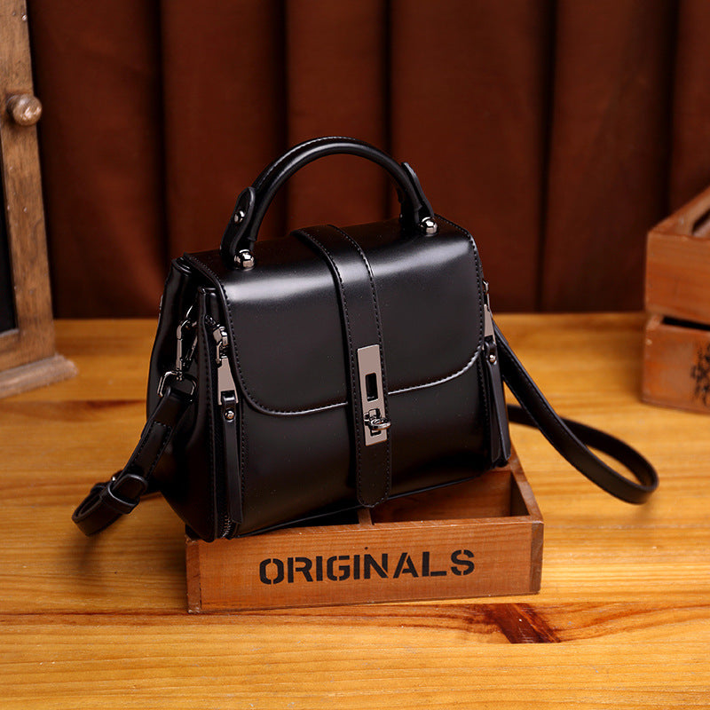 Women's Mature Elegant Retro Fashion Portable Soft Shoulder Bags