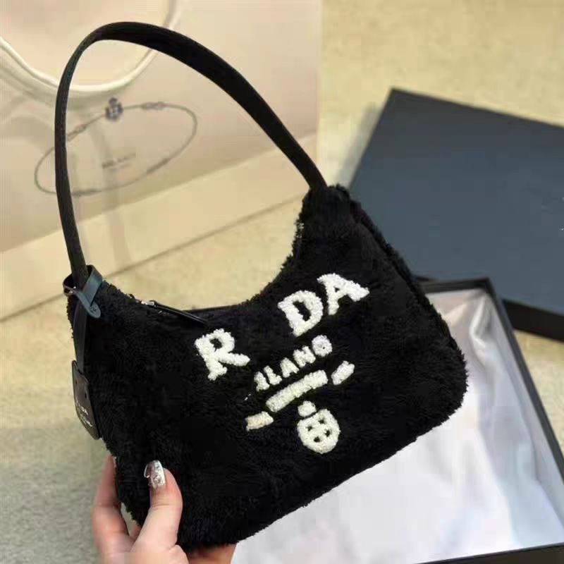 Women's Plush Underarm P Home Ya Retro Trendy Fur Handbags