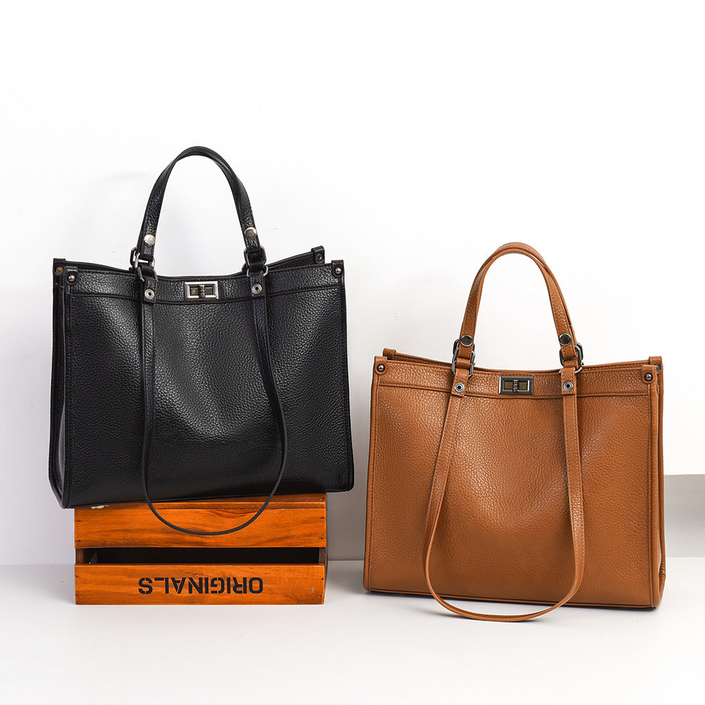 Women's High-grade Retro Large Capacity Commuter High Shoulder Bags