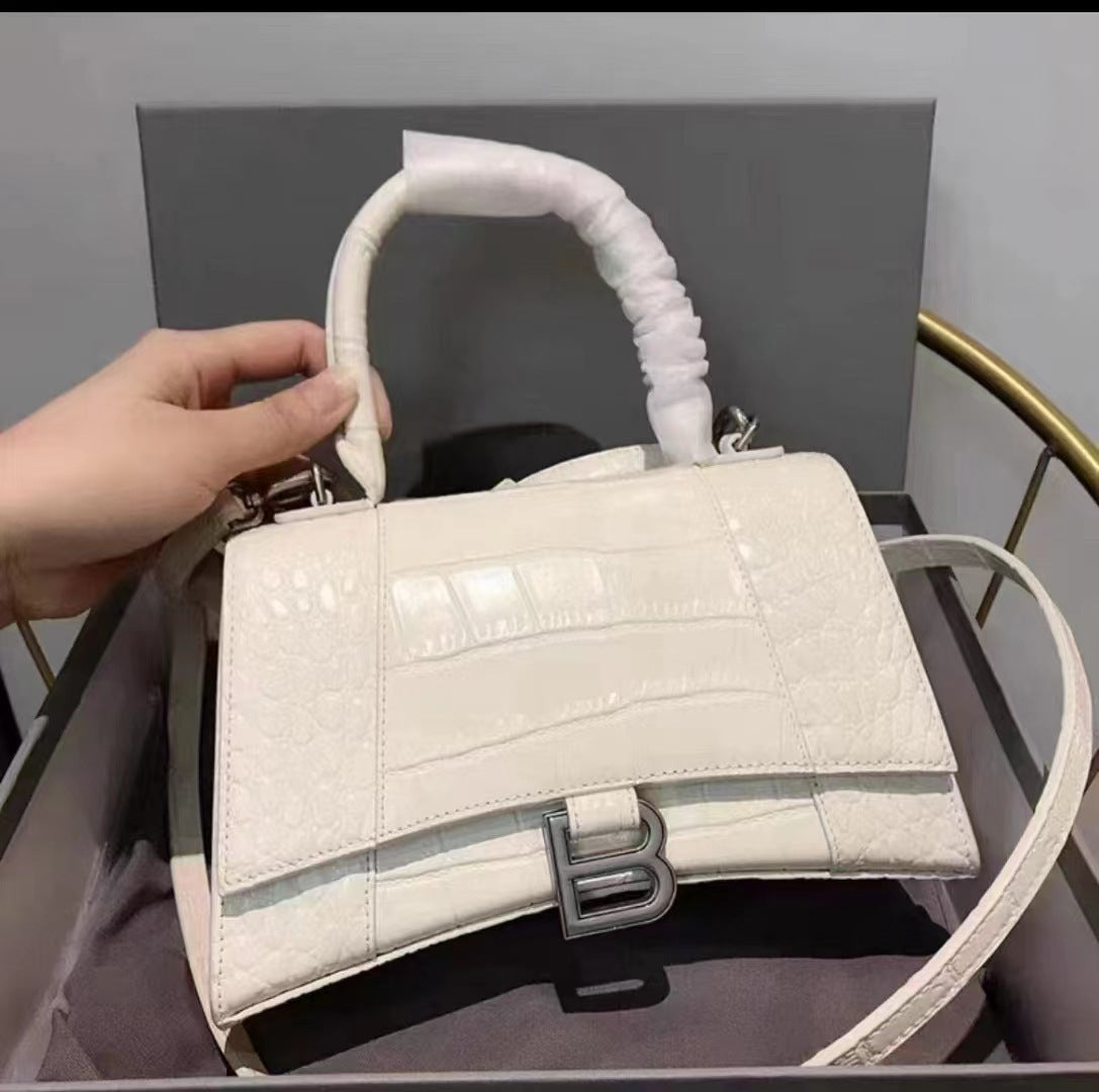 Spring Style High-grade Niche French Stick Underarm Bags