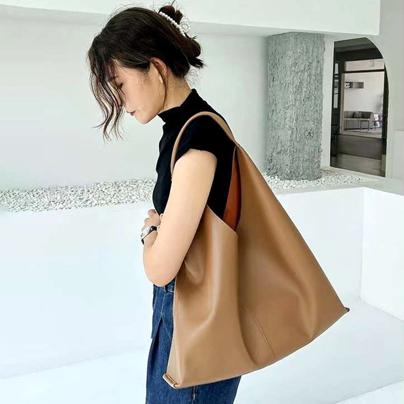 Women's Idle Style Large Capacity Commuter Fashion Bags