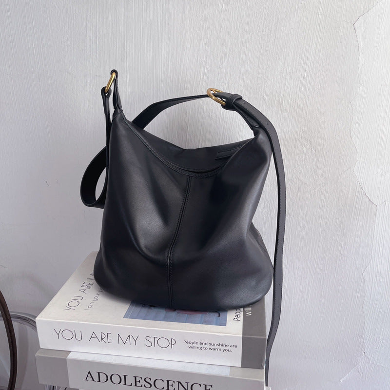 Women's Lightweight Soft Leather Simple First Layer Shoulder Bags