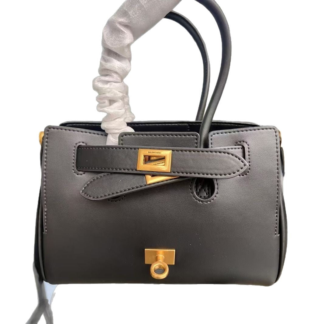 Women's Trendy Arrival Genuine Leather High Sense Bags