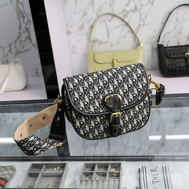 Women's Graceful Embroidered Saddle Rivet Broadband Crossbody Bags