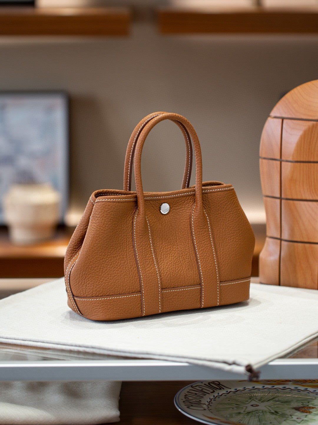 Layer Cowhide Glacier White Stainless Steel Hardware Handbags