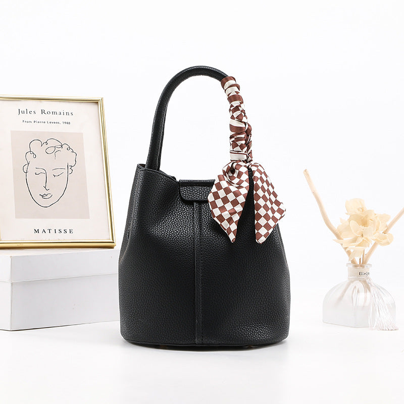 Women's Charming Exquisite Design Commuter Fashion Handbags