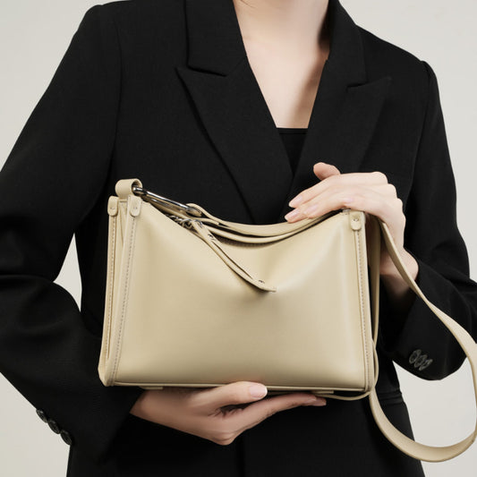 Women's Large Capacity High-grade Toast Commuting Leather Crossbody Bags