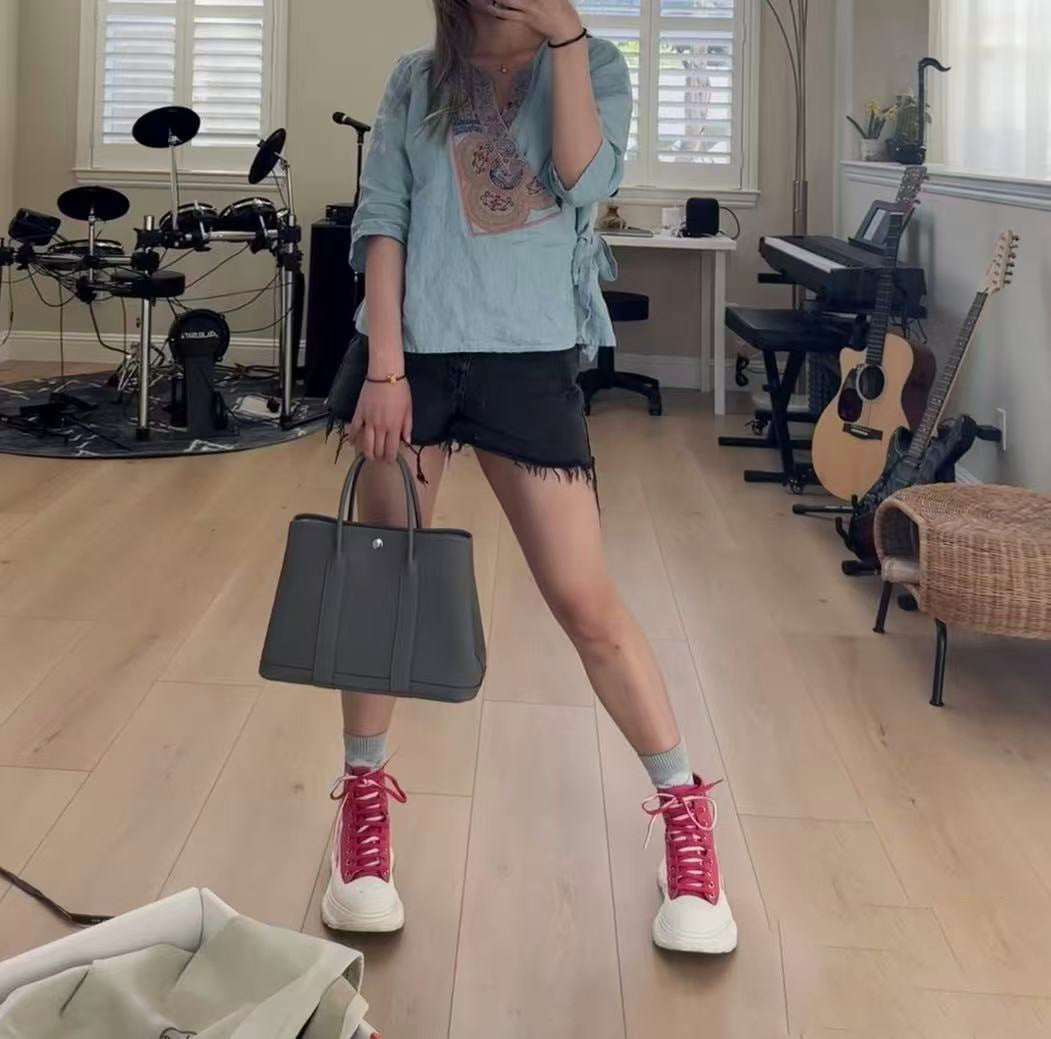 Women's Handmade Wax Line Cowhide Large Capacity Handbags