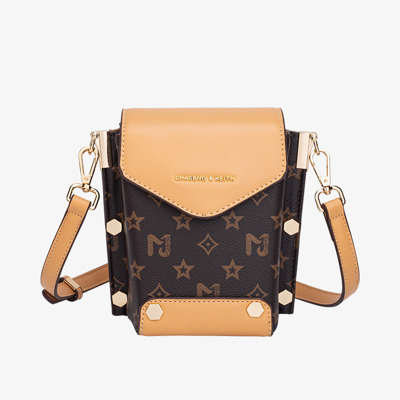Women's Attractive Trendy Fashionable Rivet Chain Bags