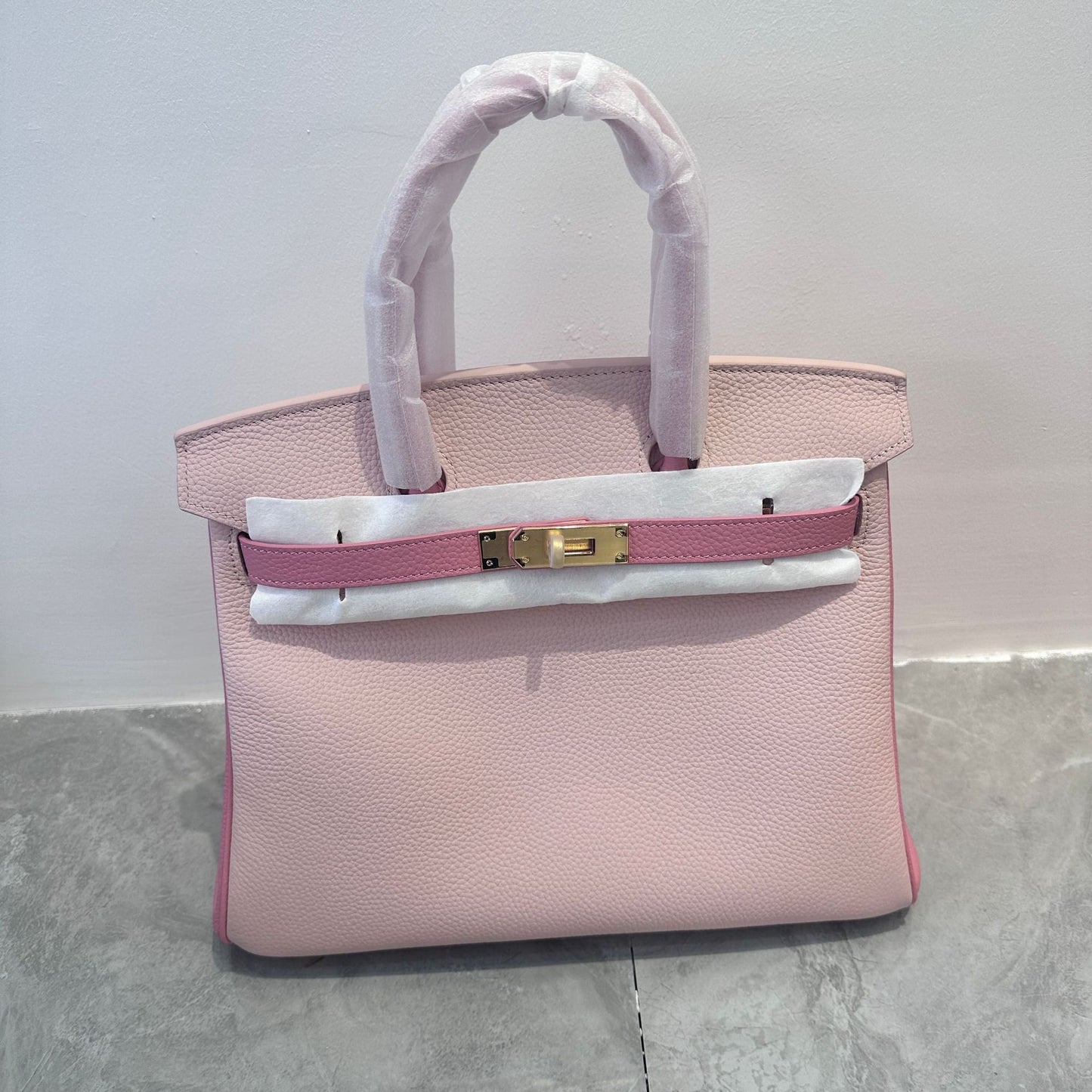 Women's First Layer Cowhide High-grade Large Capacity Handbags