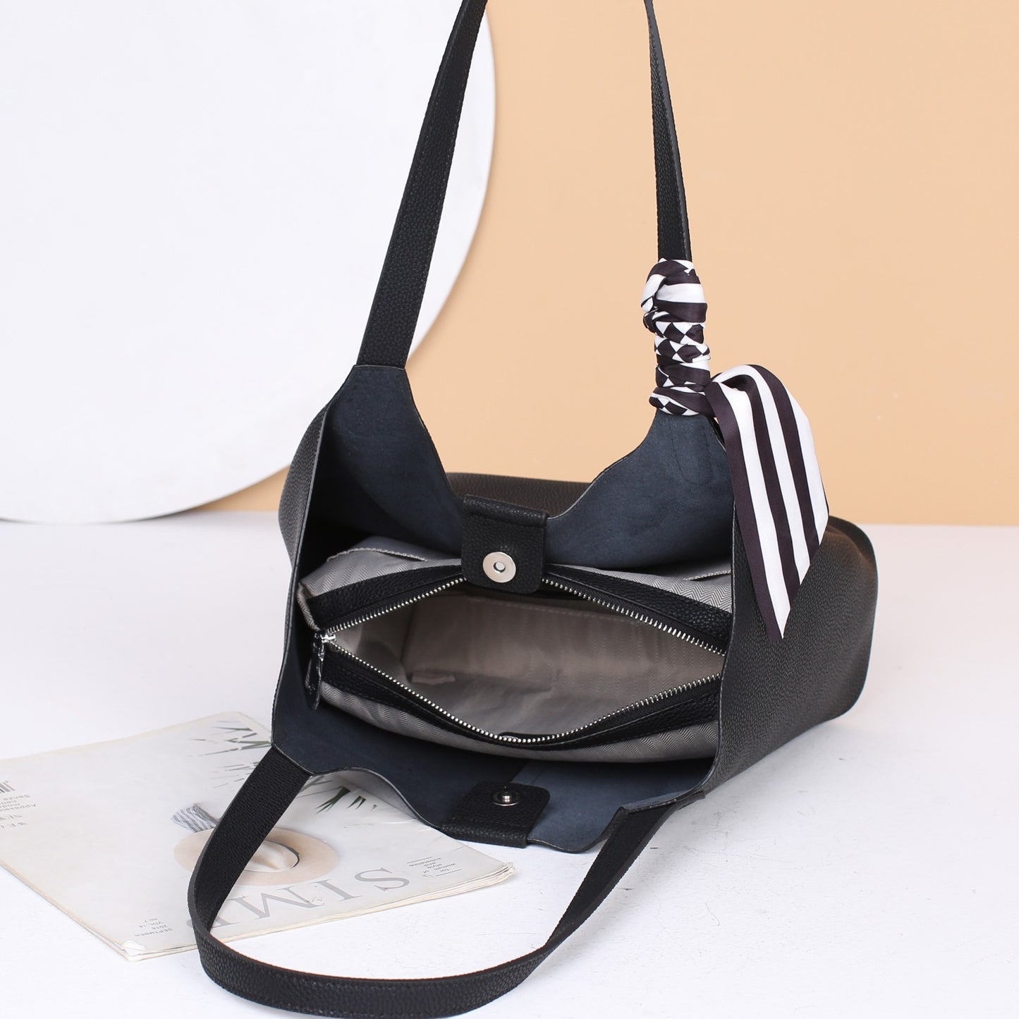 Women's Leather High-grade Wide Strap Not Tired Shoulder Bags