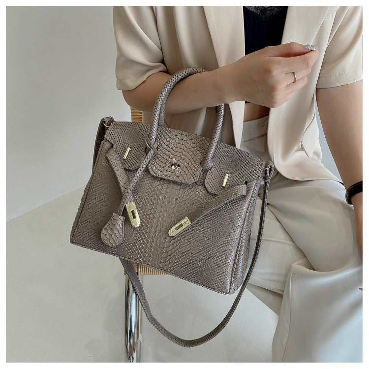 Women's Crocodile Pattern Platinum Large Capacity High-grade Handbags