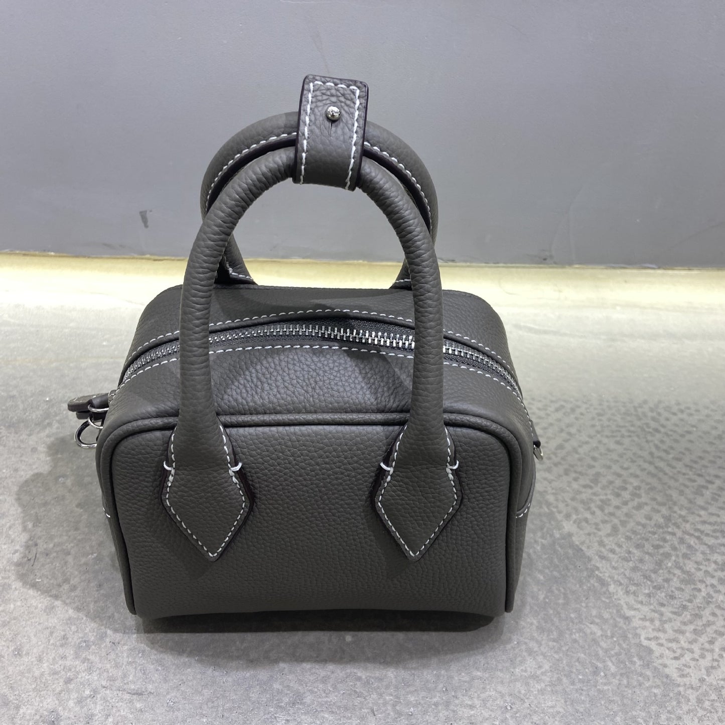 Advanced Version Niche First Layer Cowhide Portable Mini Bags