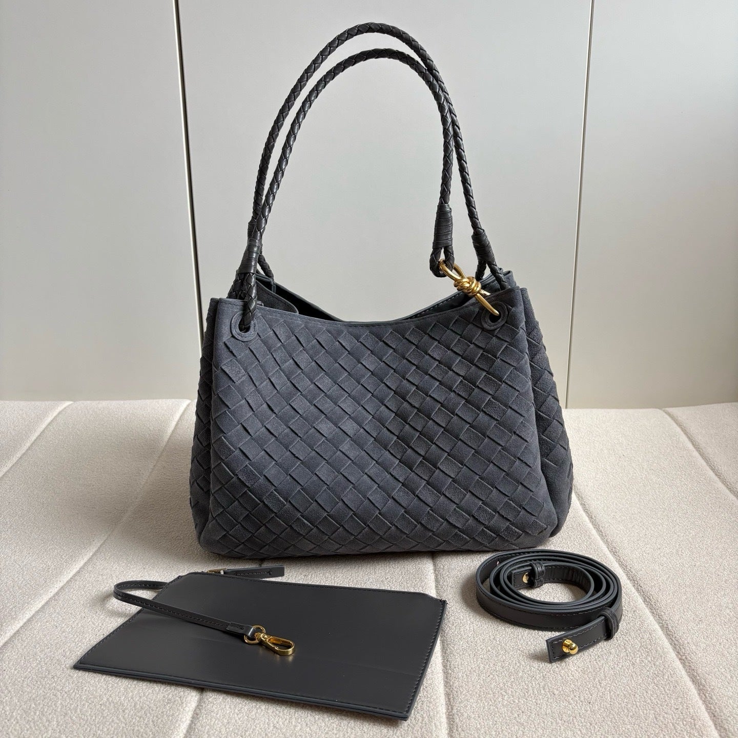 Women's Frosted Woven Drop Umbrella Fashion Crossbody Bags