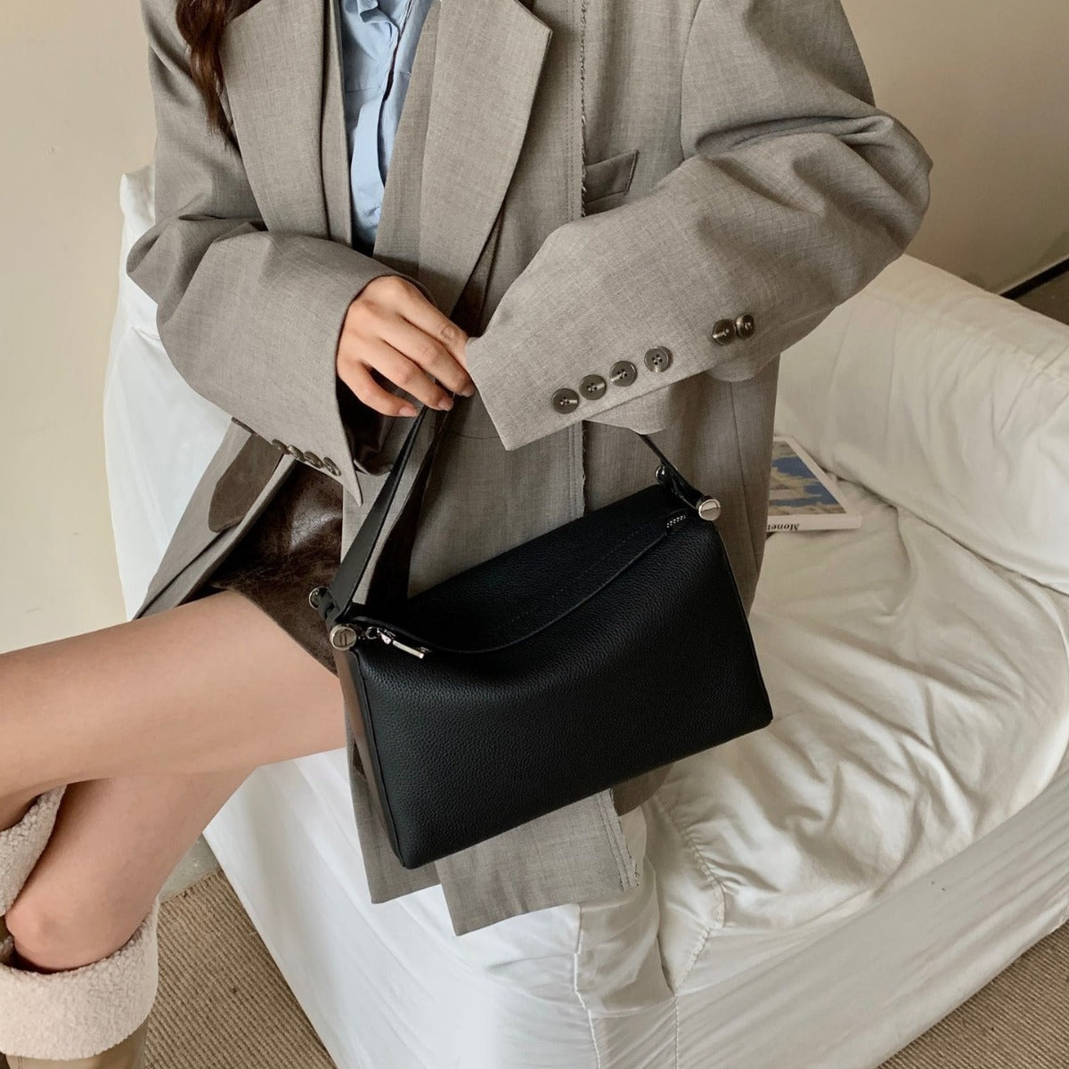 Women's Cowhide Design Boston Pillow Large Capacity Handbags