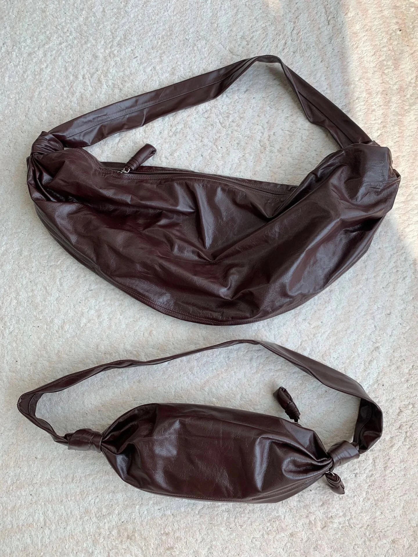Design Oil Wax Cowhide Dumpling Commute Unisex Crossbody Bags