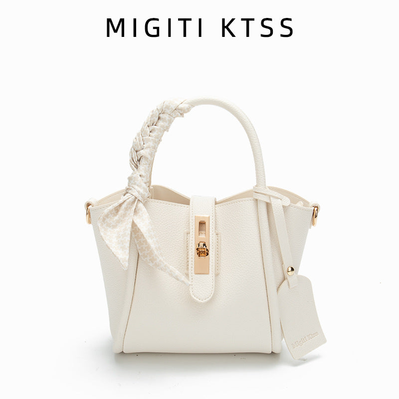 Women's Commuter Trendy Fashion Soft Leather Niche High Shoulder Bags