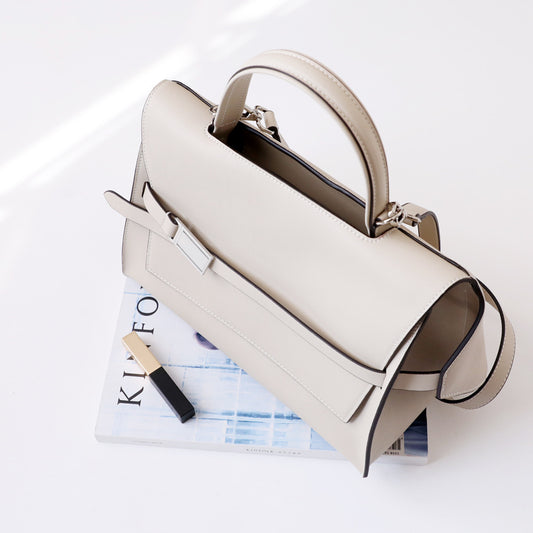 Women's High-grade Large Capacity Commuter Leather Handbags