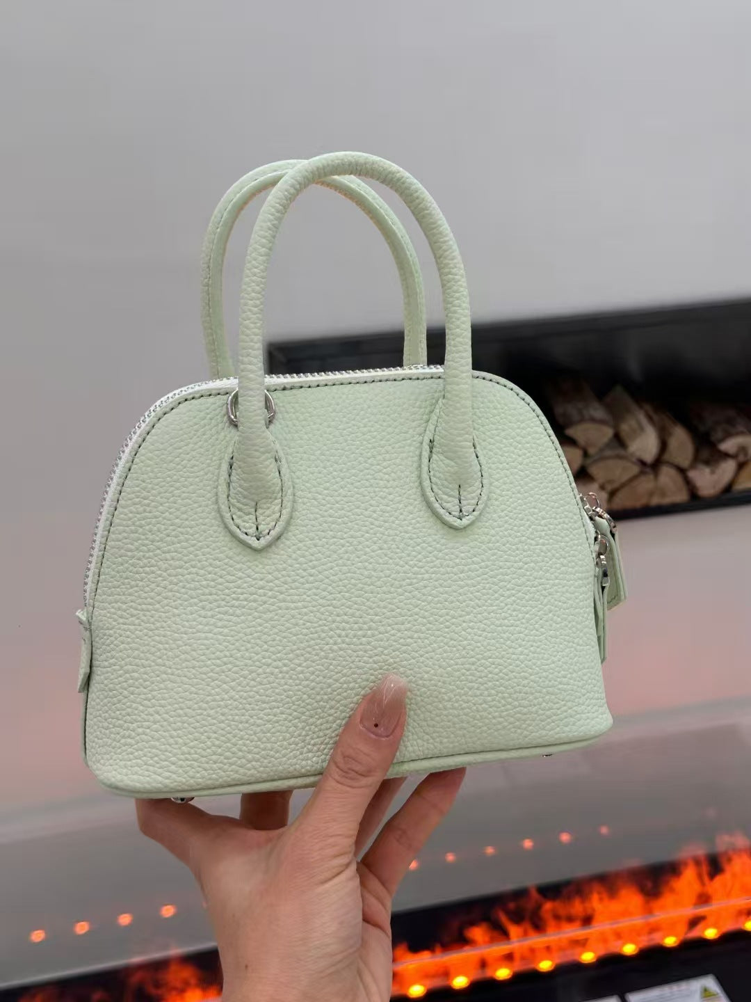 Cool Women's Genuine Leather Shell Fashionable Handbags